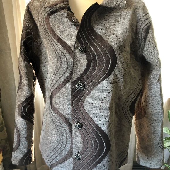 Winding River Classic Five Button Lapel Jacket - Picture 5 of 8